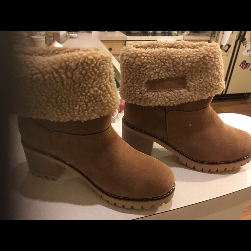 Susanna Girls  Ankle Snow BootsSize 5.5 BrandNew